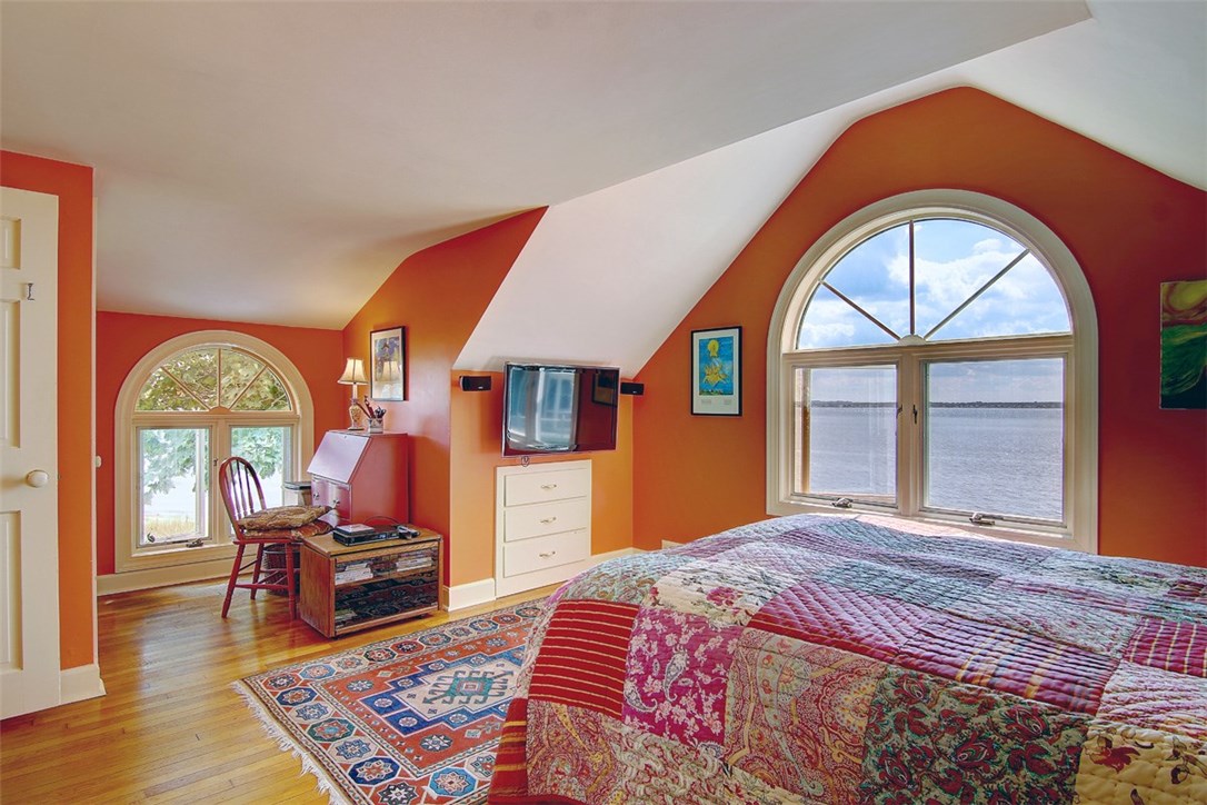 61 Appian Way Barrington, RI 02806 - Photo 21 of 34