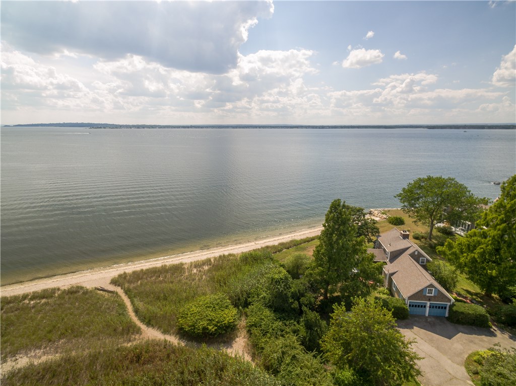 61 Appian Way Barrington, RI 02806 - Photo 25 of 34
