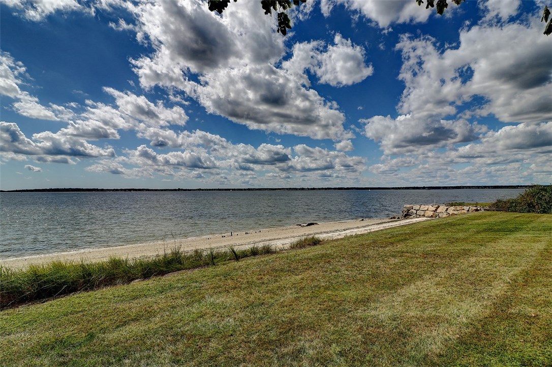 61 Appian Way Barrington, RI 02806 - Photo 29 of 34