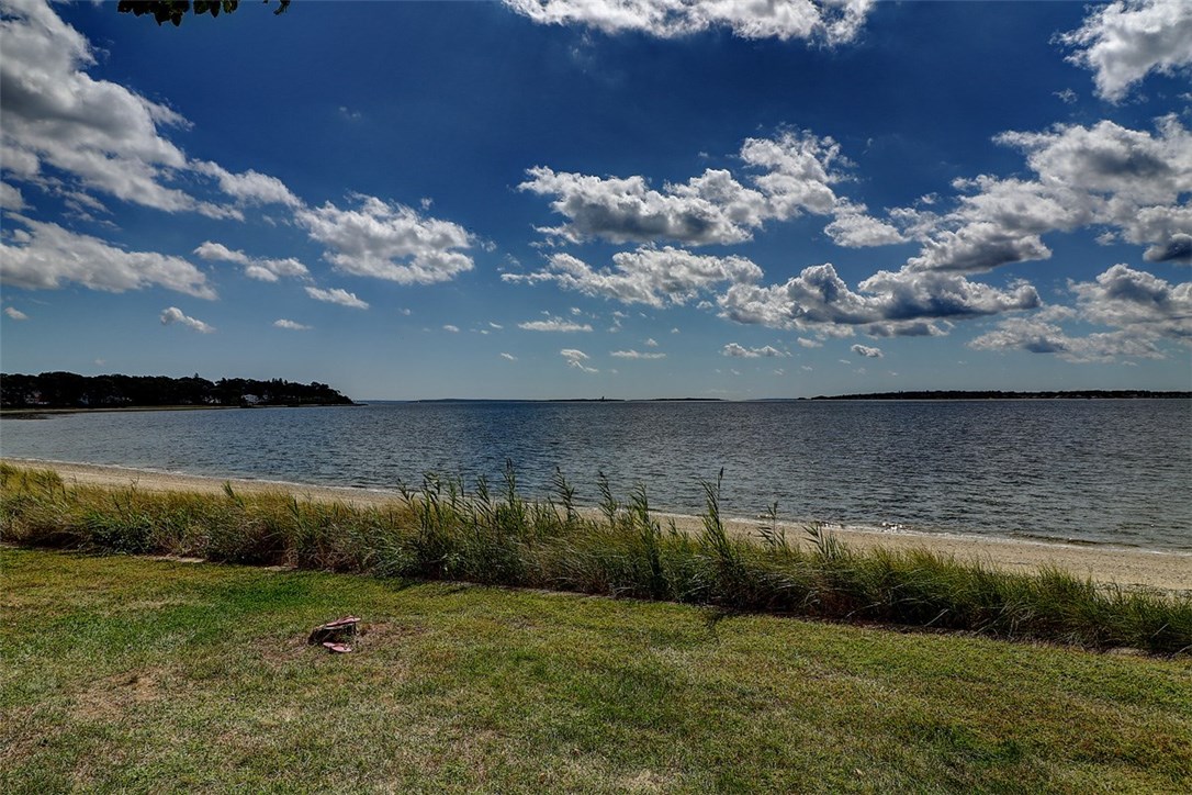 61 Appian Way Barrington, RI 02806 - Photo 30 of 34