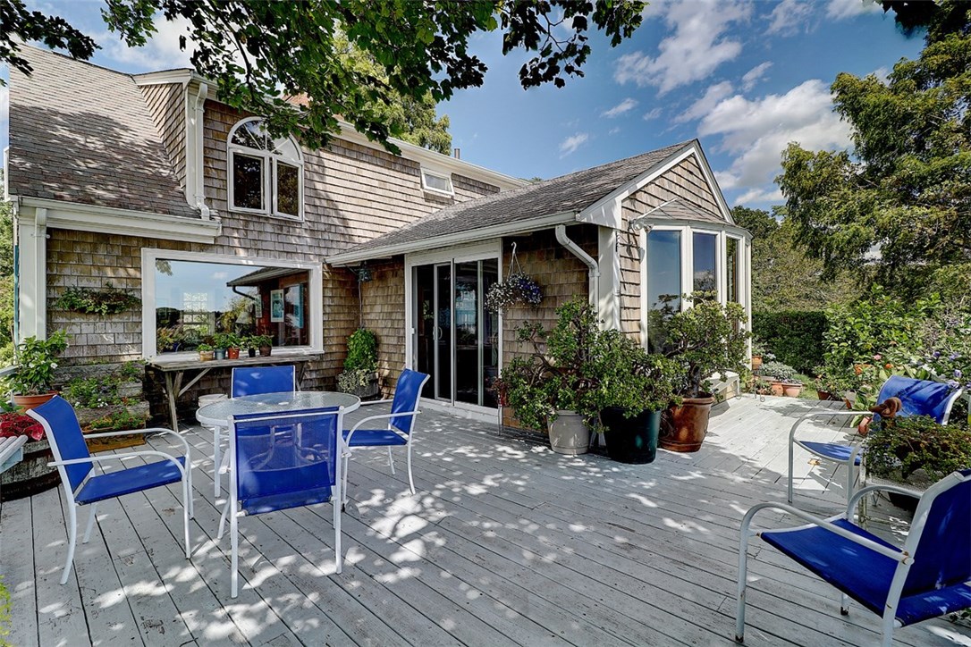 61 Appian Way Barrington, RI 02806 - Photo 31 of 34