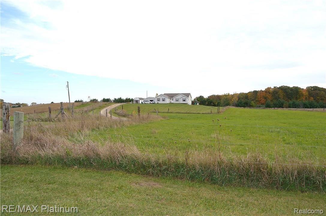 5454 Royce Road Webberville, MI 48892 - Photo 51 of 55 DSC_0179.JPG