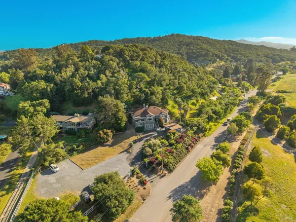 $1,995,000 | 615 Bugeia Lane, Novato, CA 94945