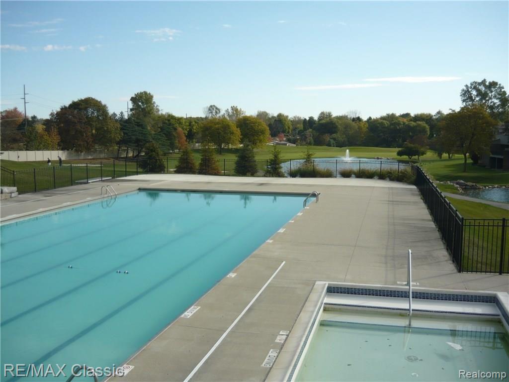 850 Augusta Drive Rochester, MI 48309 - Photo 35 of 36 Community pool.JPG
