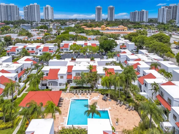 $3,000 | 20908 Leeward Court, Unit 2313, Aventura, FL 33180