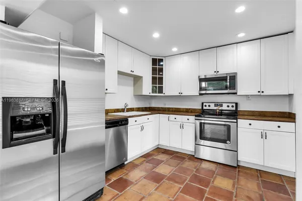 $3,000 | 20908 Leeward Court, Unit 2313, Aventura, FL 33180