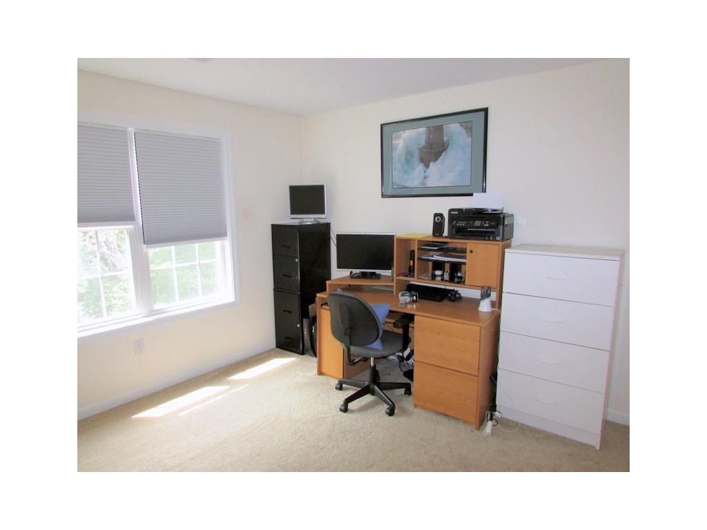 21 Ridge Road Smithfield, RI 02917 - Photo 12 of 32