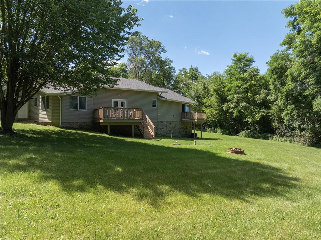 147 Lindley Road Canonsburg, PA 15317 - Photo 27 of 35 Privacy is the name of the game with this yard.