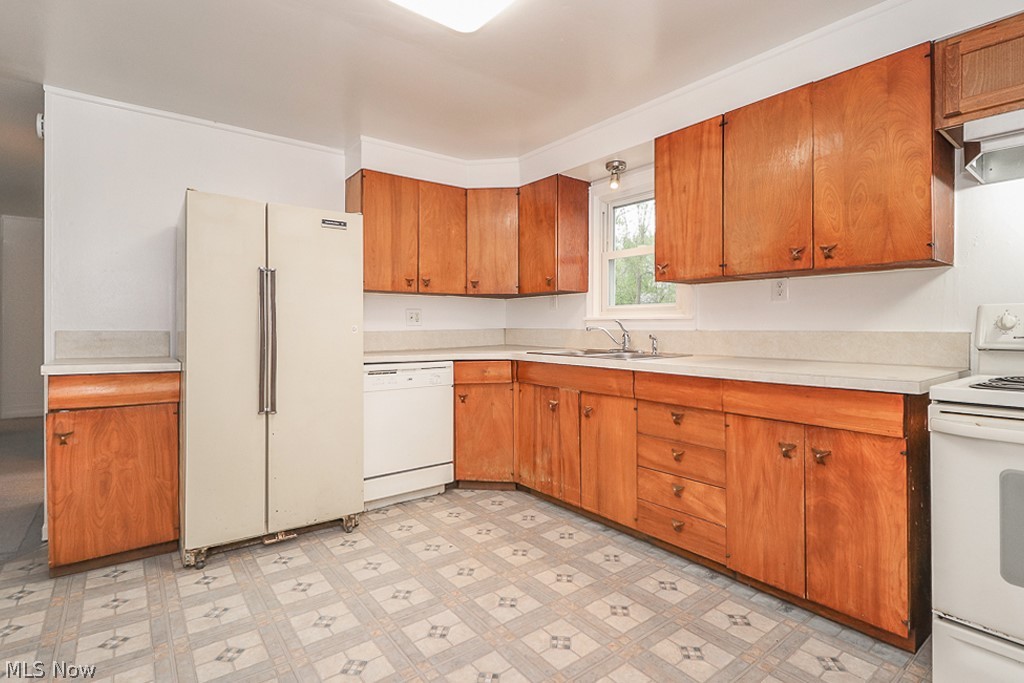 5887 Ford Road Elyria, OH 44035 - Photo 6 of 23 Gallery Image 6
