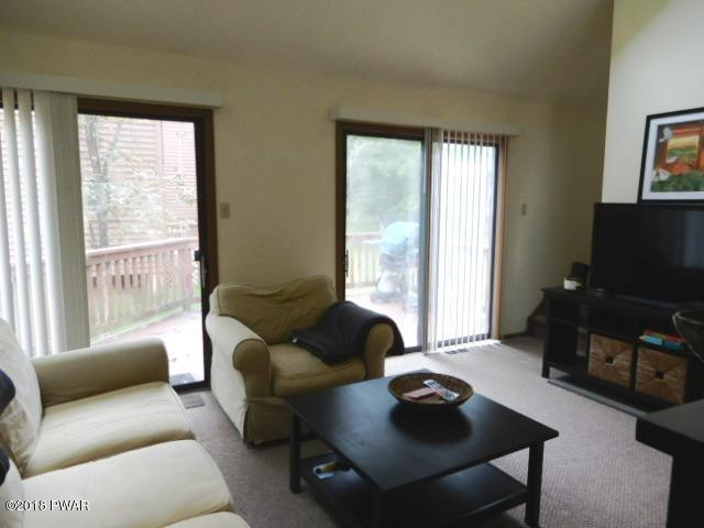 253 Bristol Way Bushkill, PA 18324 - Photo 4 of 13