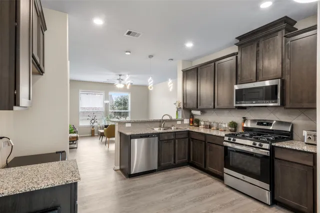 $385,000 | 2802 Star Sky Way, Houston, TX 77045