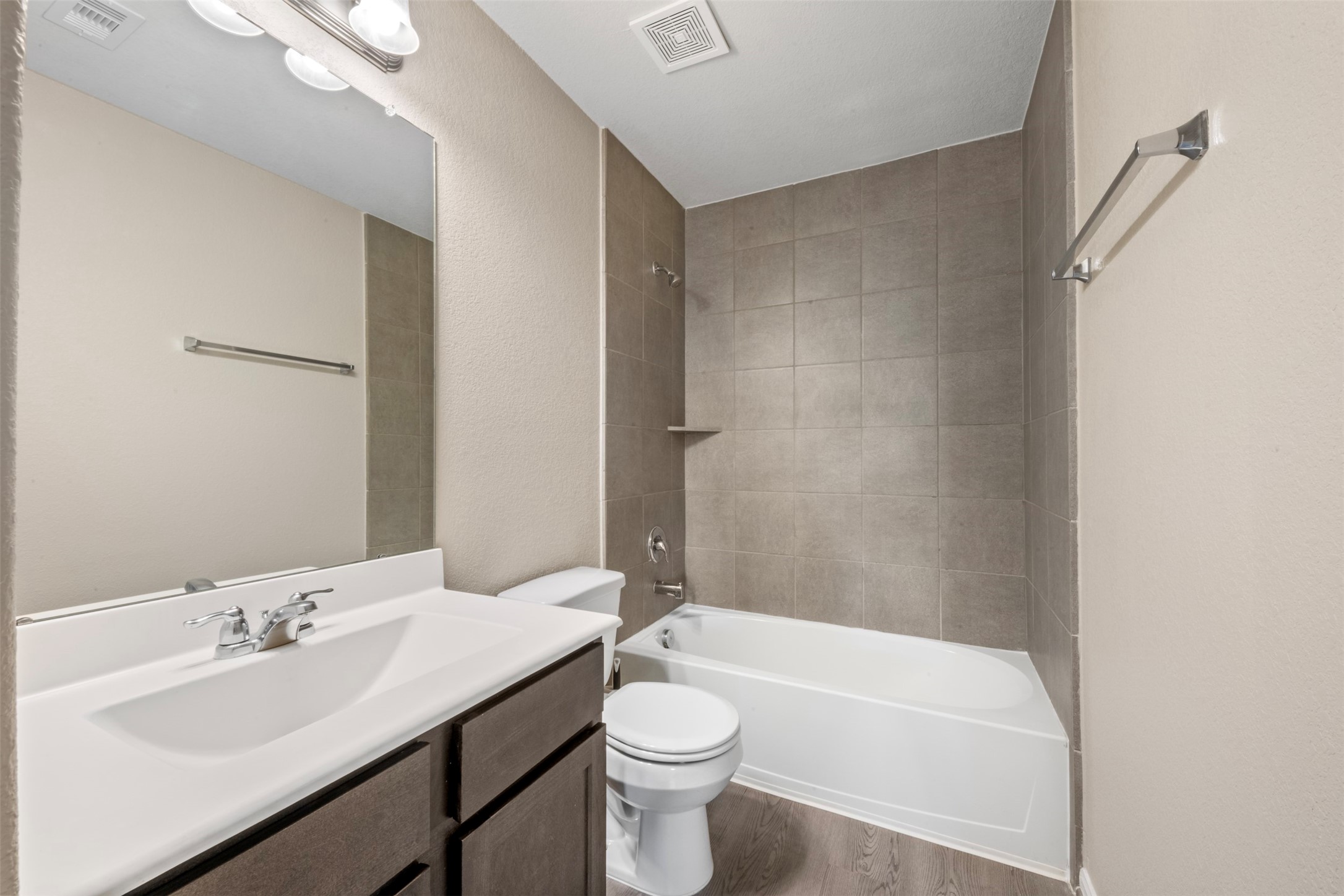 2802 Star Sky Way Houston, TX 77045 - Photo 27 of 49