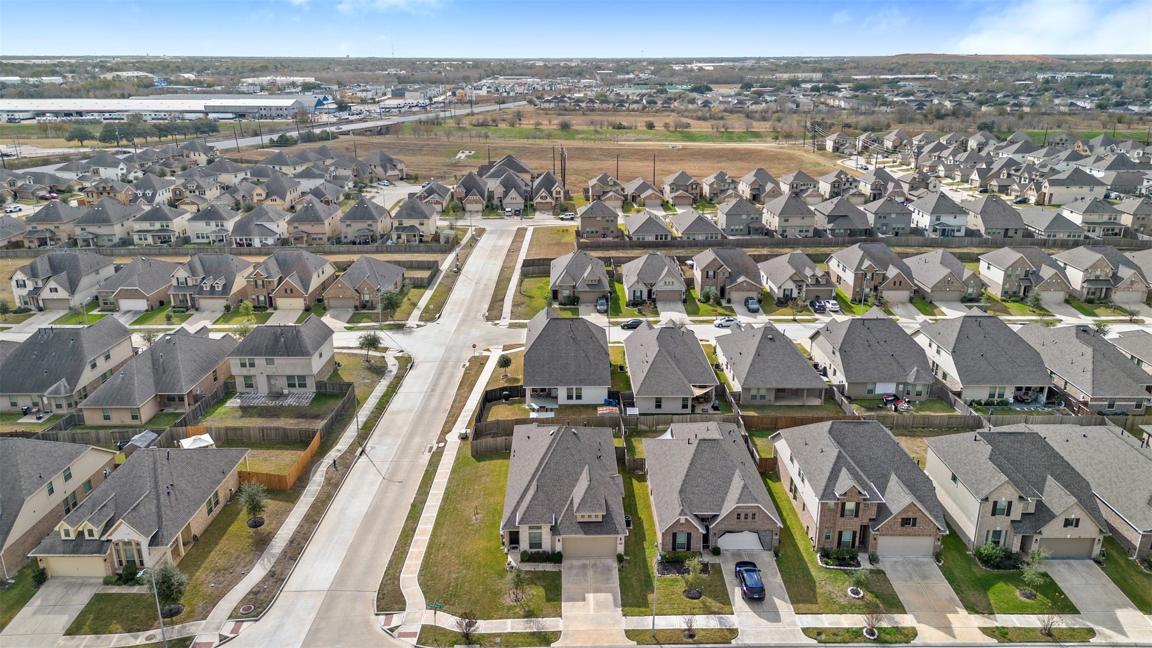 2802 Star Sky Way Houston, TX 77045 - Photo 38 of 49