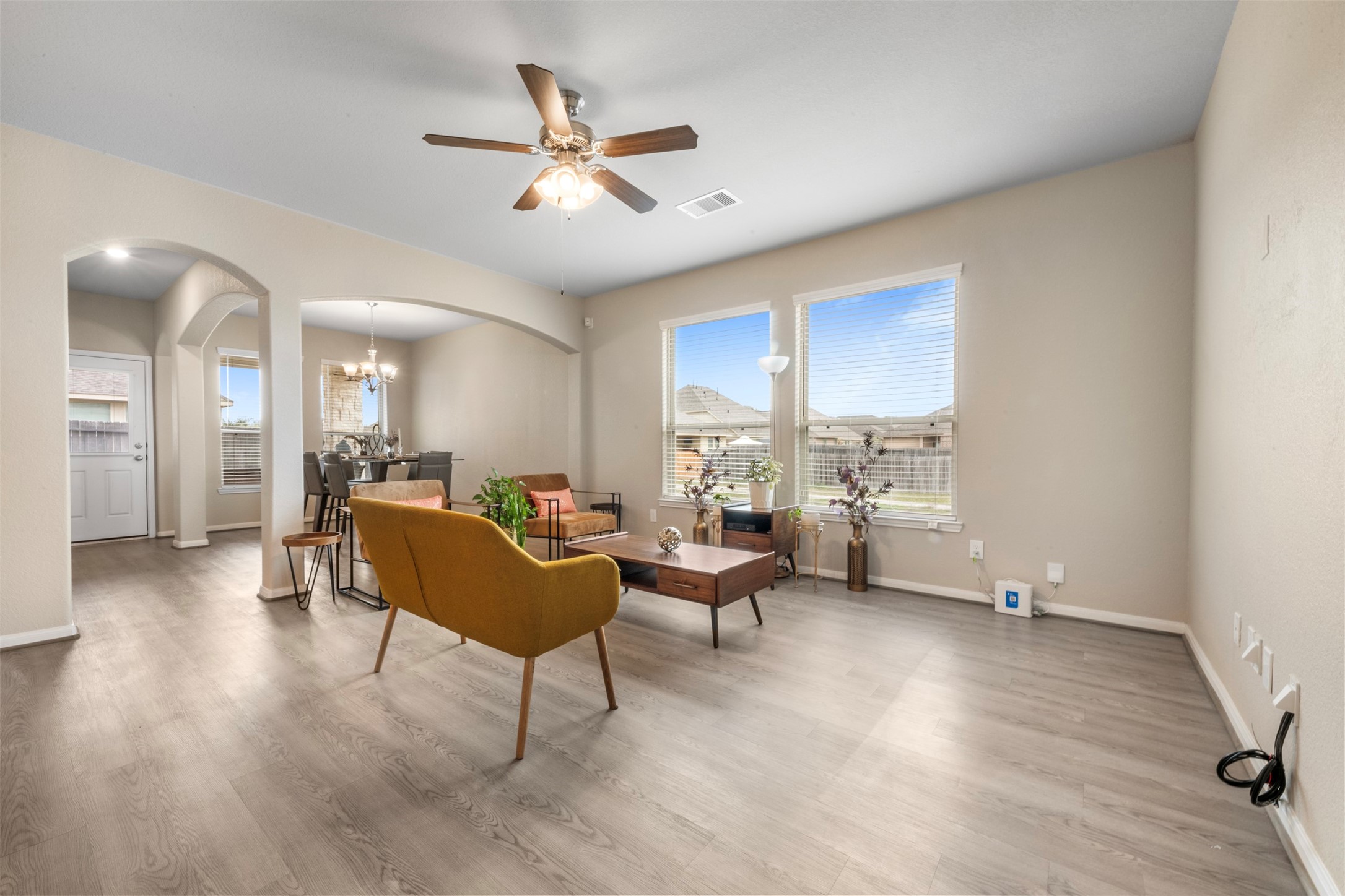 2802 Star Sky Way Houston, TX 77045 - Photo 9 of 49