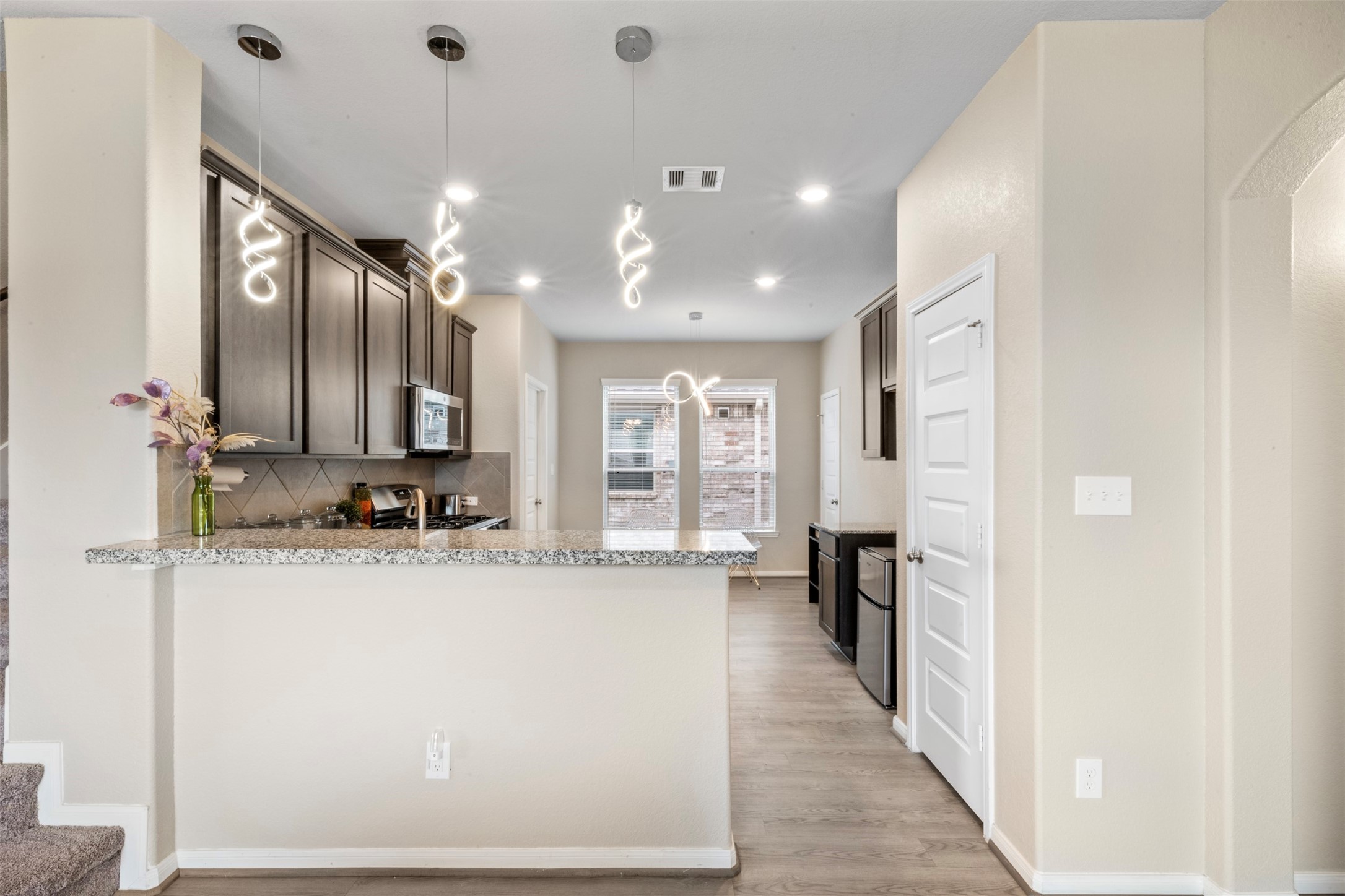 2802 Star Sky Way Houston, TX 77045 - Photo 10 of 49