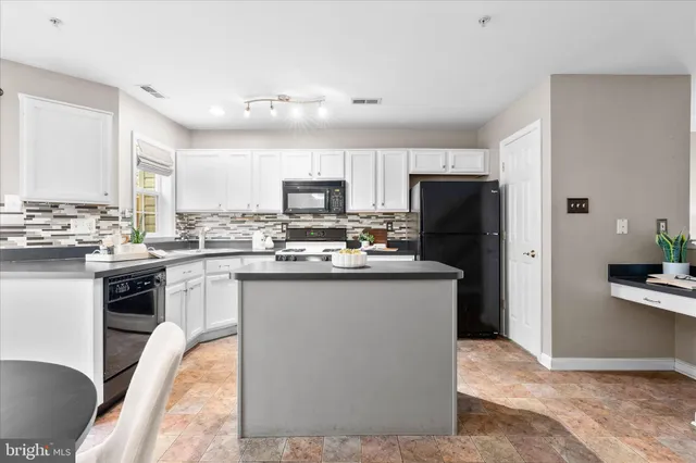 $370,000 | 609 Hollowstone Road, Frederick, MD 21703