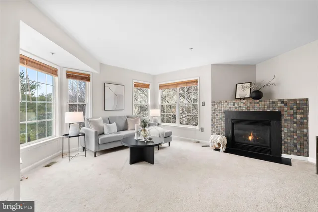 $370,000 | 609 Hollowstone Road, Frederick, MD 21703