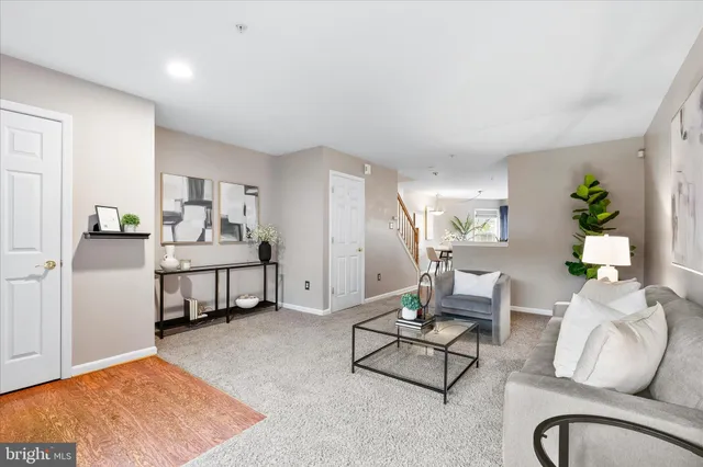 $370,000 | 609 Hollowstone Road, Frederick, MD 21703