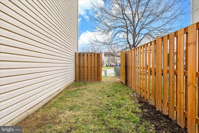 $370,000 | 609 Hollowstone Road, Frederick, MD 21703