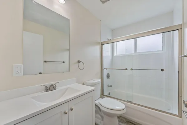 $4,800 | 4620 Northeast 18th Avenue, Pompano Beach, FL 33064