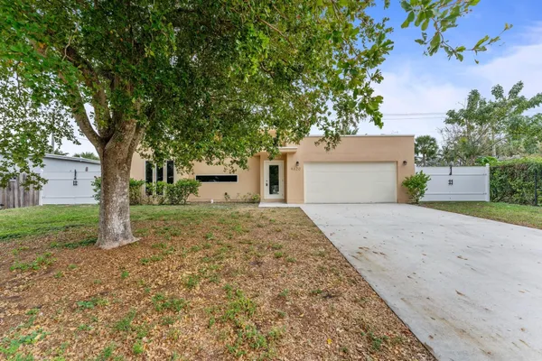$4,800 | 4620 Northeast 18th Avenue, Pompano Beach, FL 33064