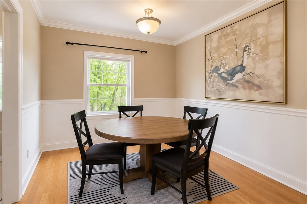 652 Washington Street, Unit 3 Brookline, MA 02446 - Photo 2 of 6