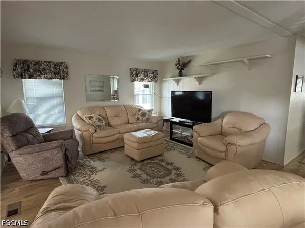 $125,000 | 207 Harvest Lane, North Fort Myers, FL 33917