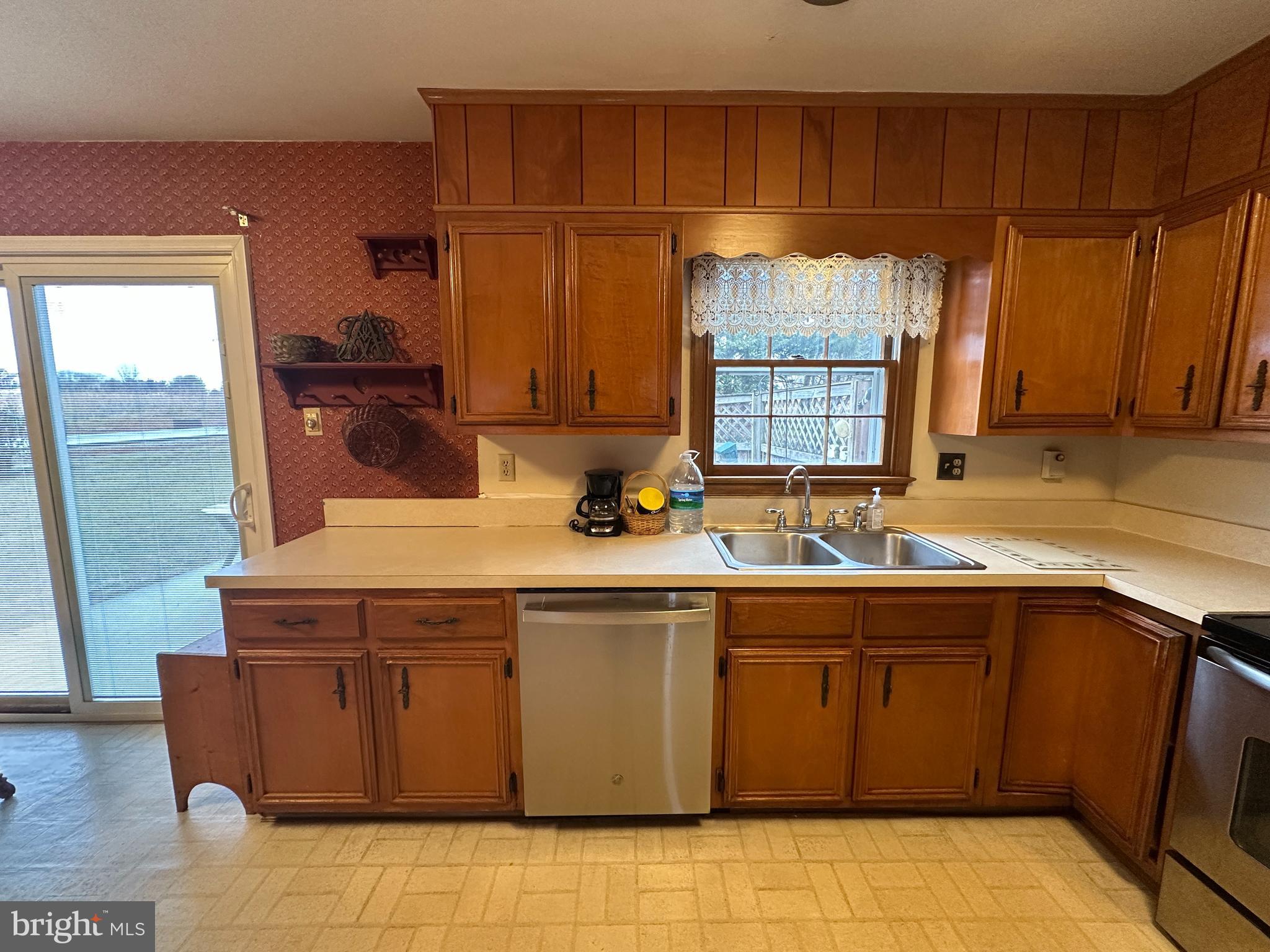 13632 Paradise Church Road Hagerstown, MD 21742 - Photo 13 of 47 a room with a sink and a mirror