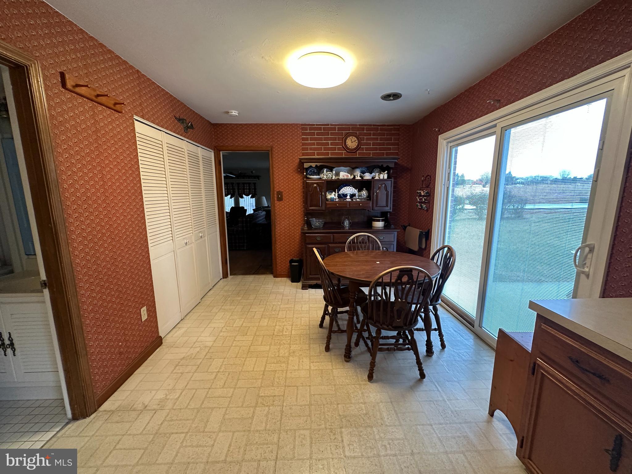 13632 Paradise Church Road Hagerstown, MD 21742 - Photo 15 of 47 a dining room with furniture and window