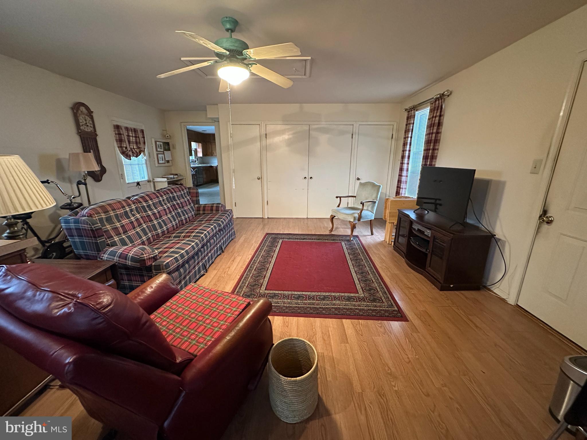 13632 Paradise Church Road Hagerstown, MD 21742 - Photo 25 of 47 a room with furniture and a flat screen tv