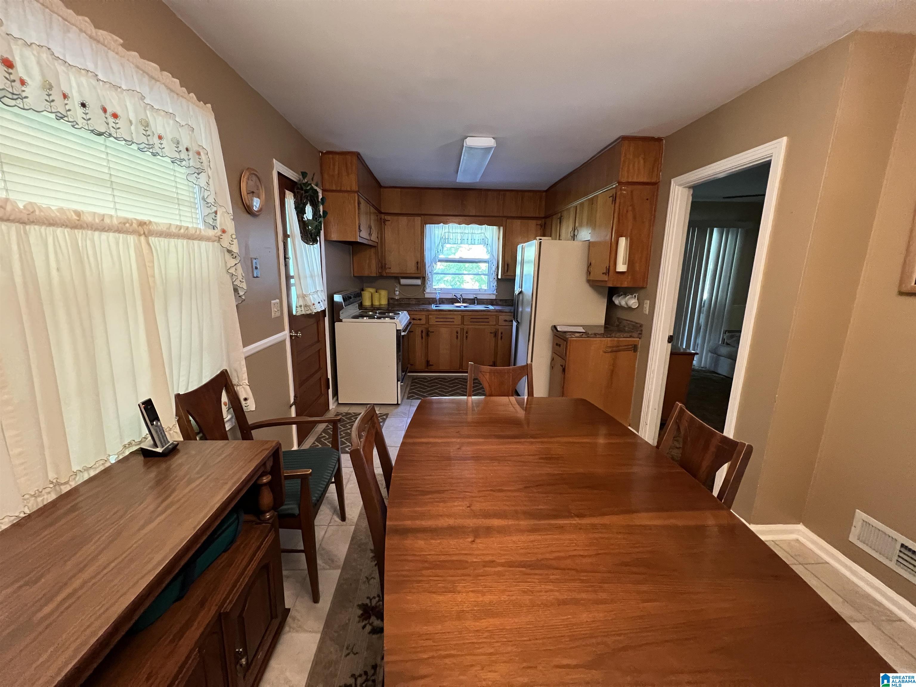 549 Camellia Road Birmingham, AL 35215 - Photo 11 of 30
