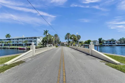 $229,900 | 455 Paradise Isle Boulevard, Unit 104, Hallandale Beach, FL 33009