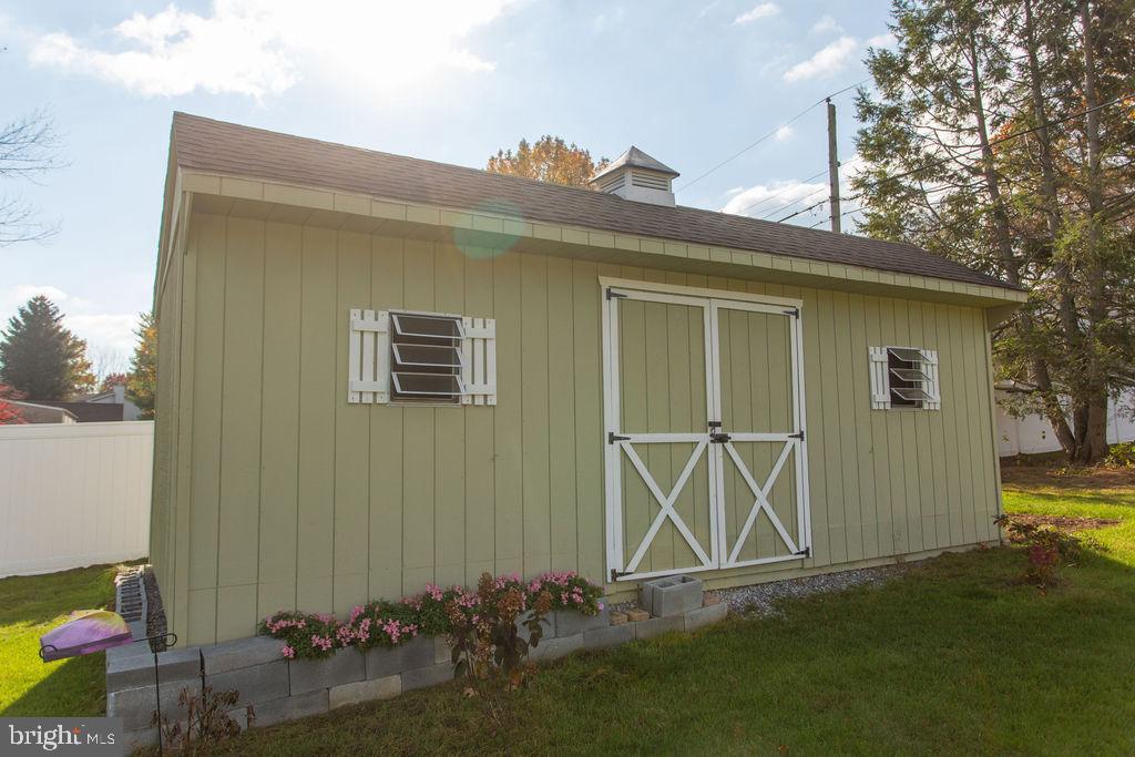 839 Eastland Road Waynesboro, PA 17268 - Photo 64 of 66 Gallery Image 64
