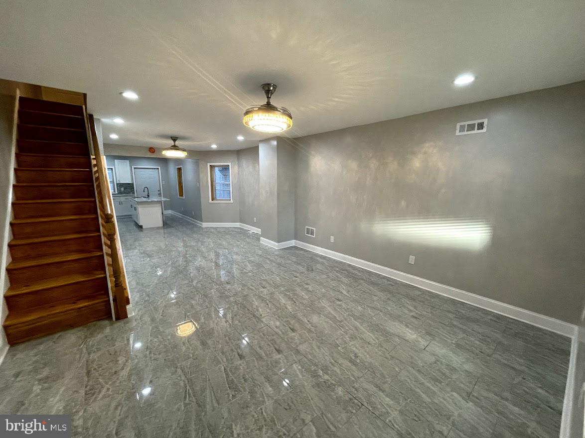 703 East Cornwall Street Philadelphia, PA 19134 - Photo 2 of 10