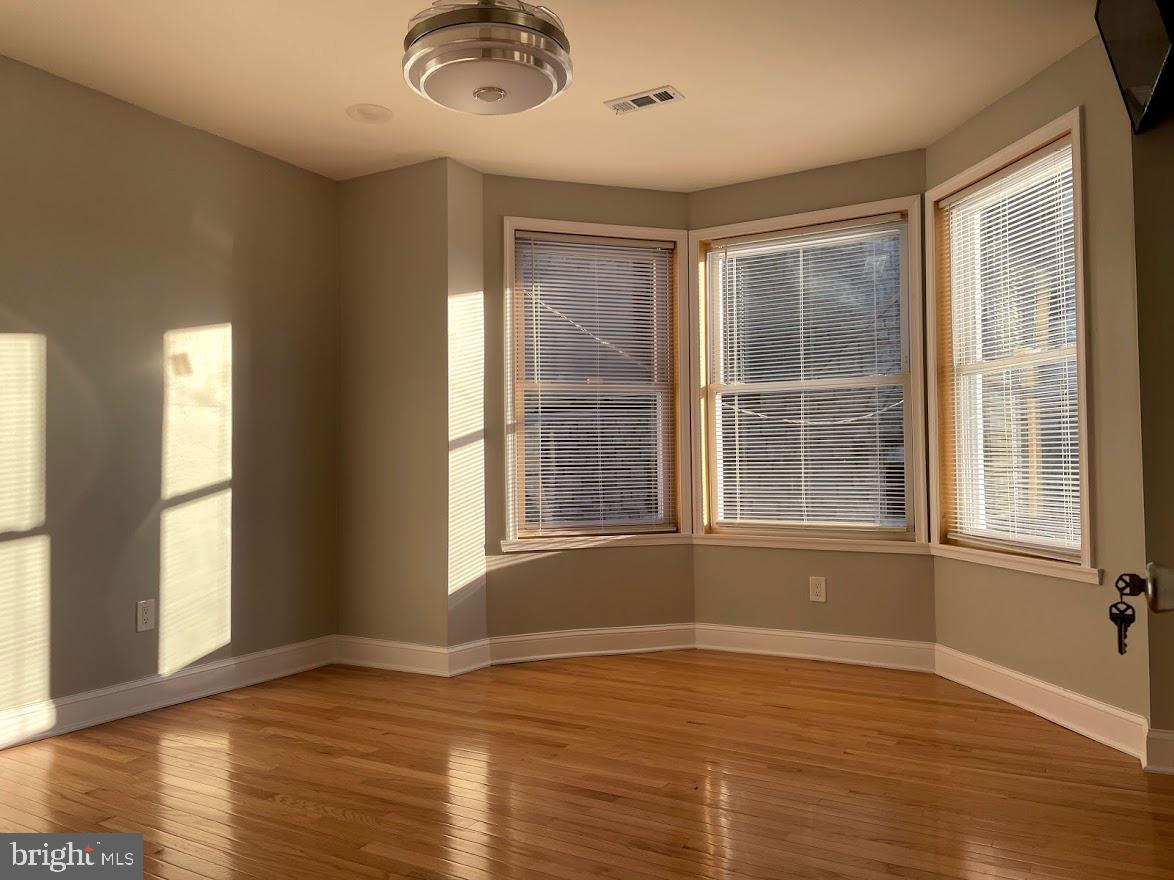 703 East Cornwall Street Philadelphia, PA 19134 - Photo 5 of 10