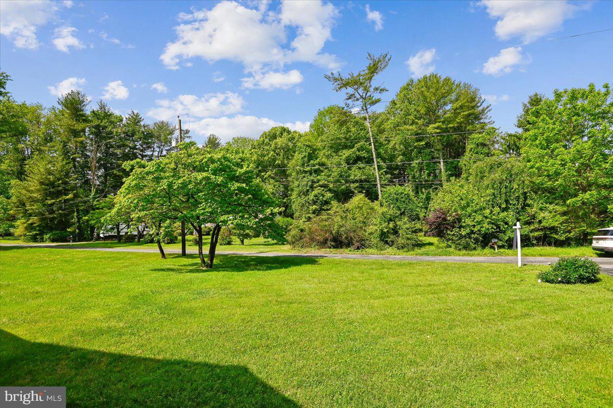 1509 Duvall Road Annapolis, MD 21409 - Photo 10 of 39 a view of a golf course with a garden