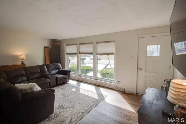 $187,500 | 4805 Wick-Mor Drive, Alton, IL 62002