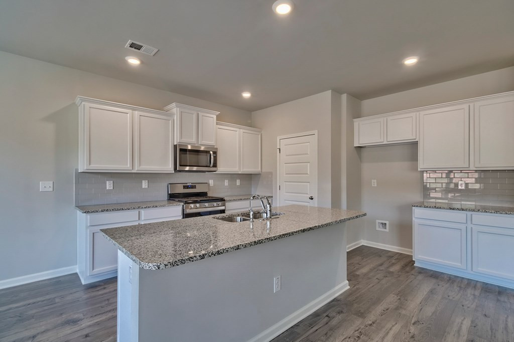 116 Lookout Loop North Augusta, SC 29841 - Photo 3 of 29 Gas cooktop