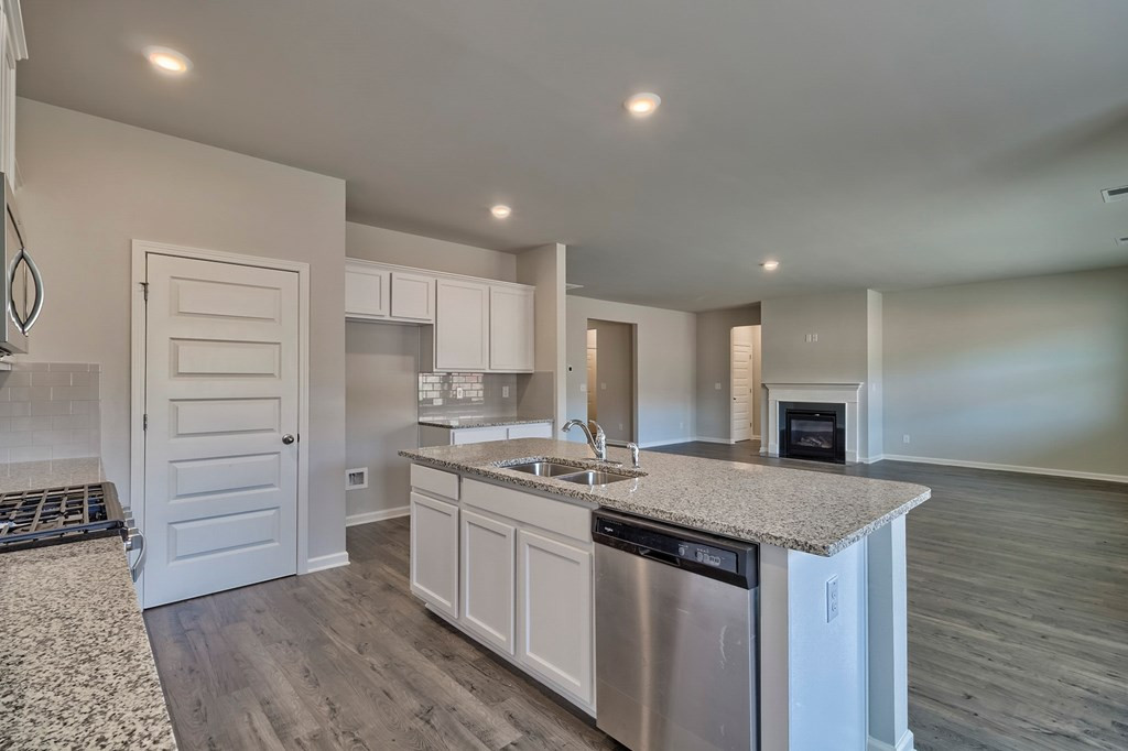 116 Lookout Loop North Augusta, SC 29841 - Photo 4 of 29 Stainless Appliances
