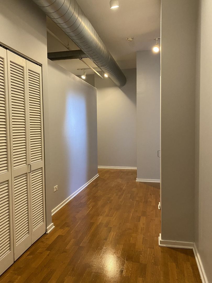 2323 West Pershing Road, Unit 601 Chicago, IL 60609 - Photo 12 of 21 a view of an empty room