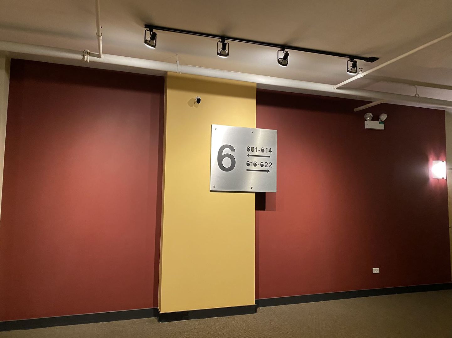 2323 West Pershing Road, Unit 601 Chicago, IL 60609 - Photo 10 of 21 a view of a wall