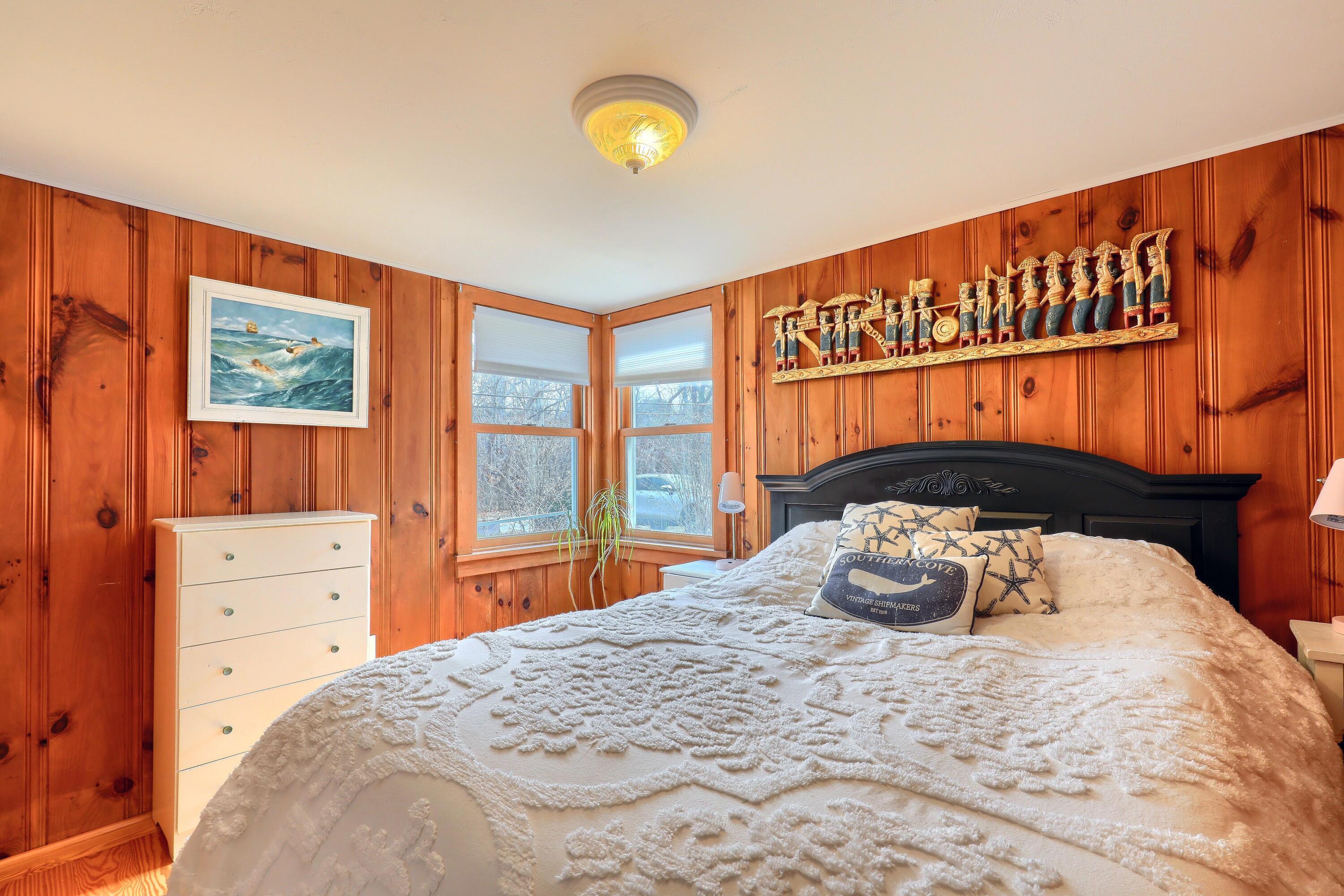 565 Higgins Road Eastham, MA 02642 - Photo 7 of 39 04_Main_Bedroom_IMG_0449