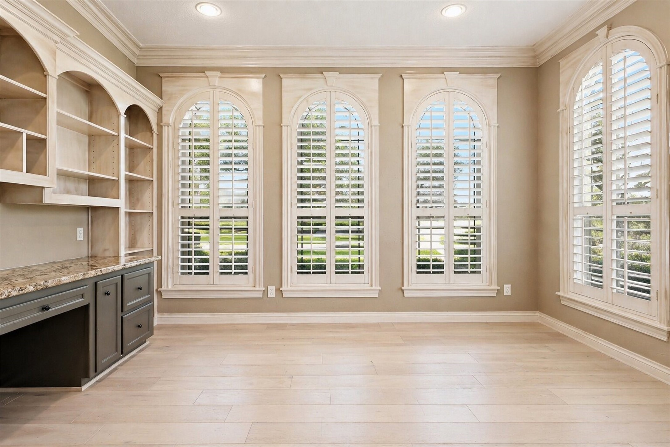 6915 Sandwedge Point Court Spring, TX 77389 - Photo 9 of 50