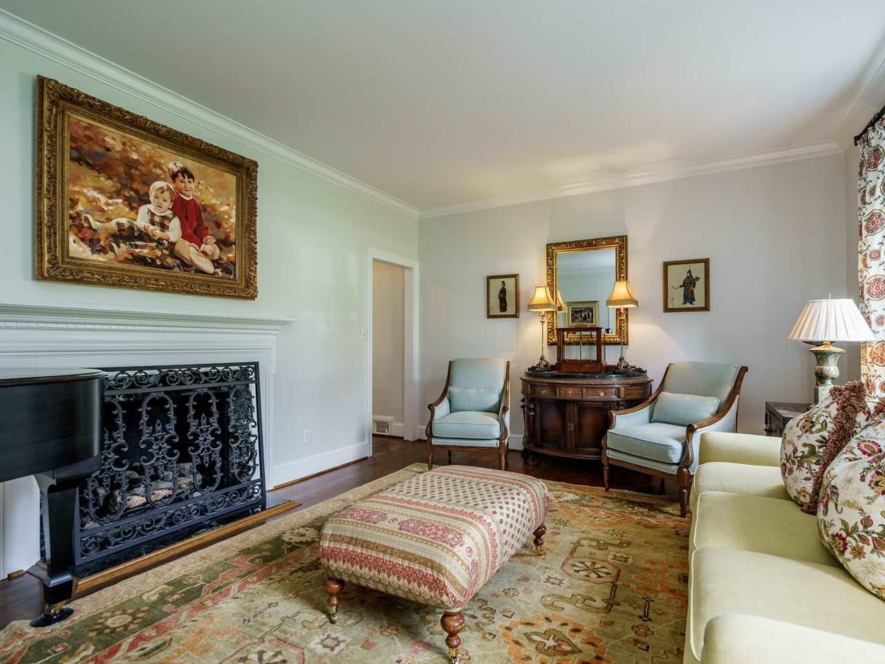 305 Woodcliff Road Raleigh, NC 27609 - Photo 4 of 30 Photo 4