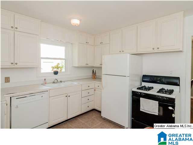 1520 Cresthill Road Birmingham, AL 35213 - Photo 12 of 42