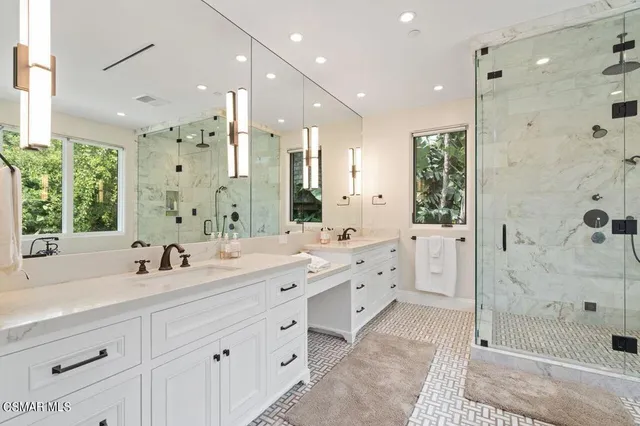 a view of a kitchen with washer and dryer