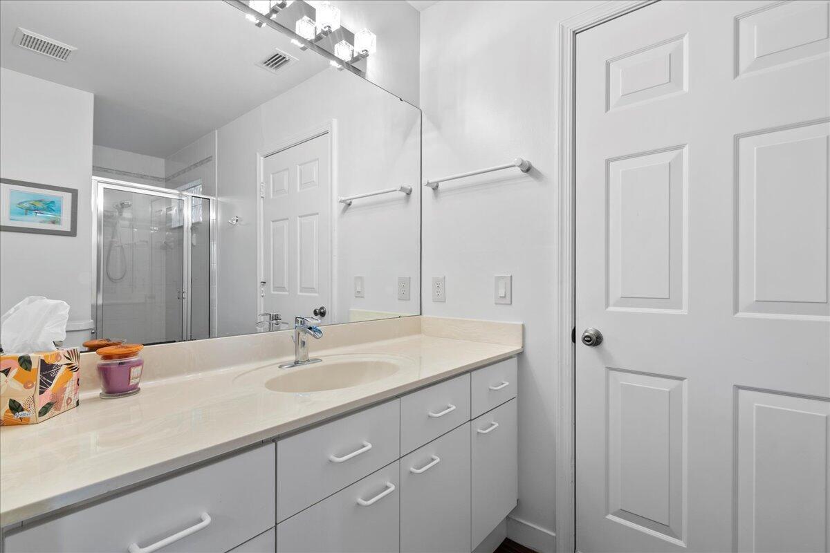 165 Cove Road Greenacres, FL 33413 - Photo 20 of 36 18-JLC_2317