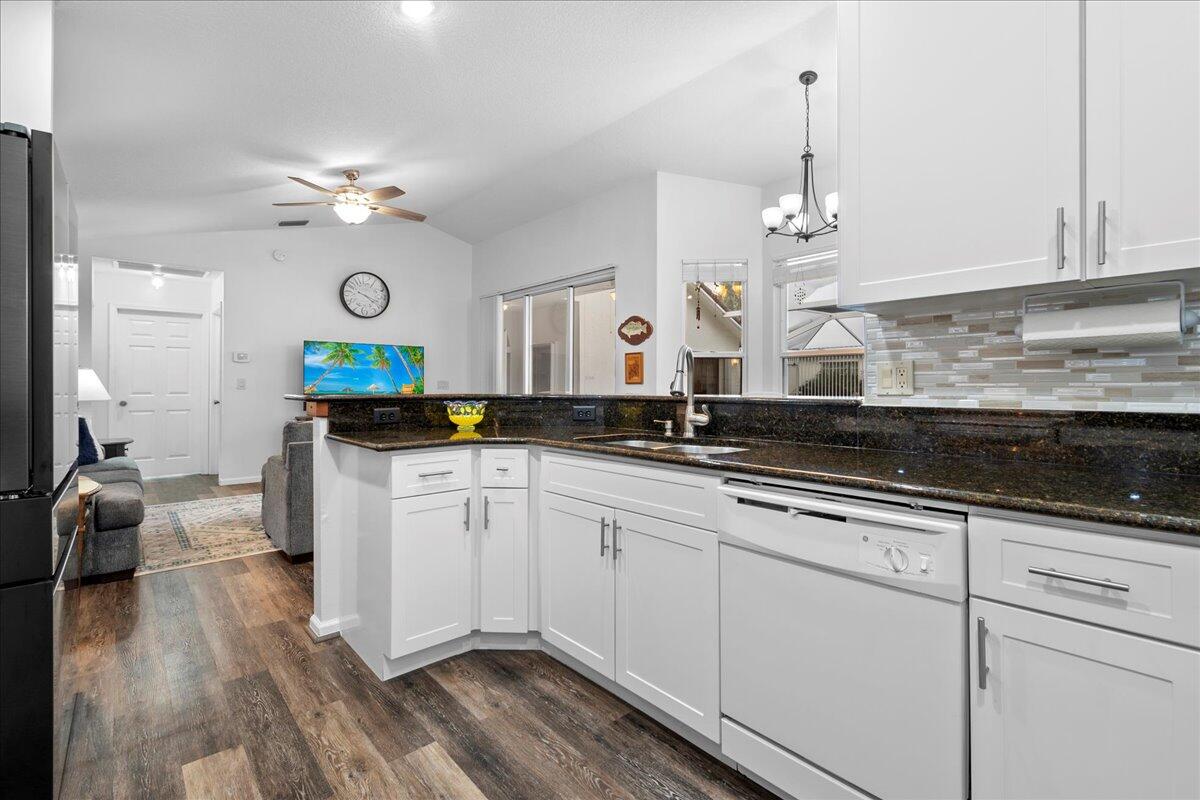 165 Cove Road Greenacres, FL 33413 - Photo 8 of 36 34-JLC_2392.jpg1