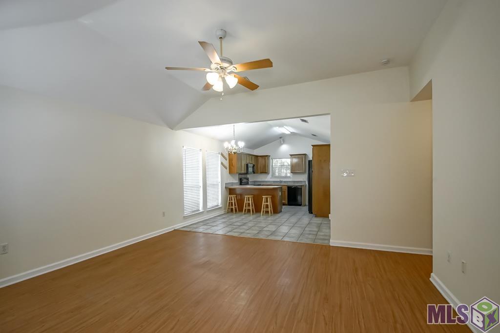 1352 Harwich Drive Baton Rouge, LA 70820 - Photo 7 of 34