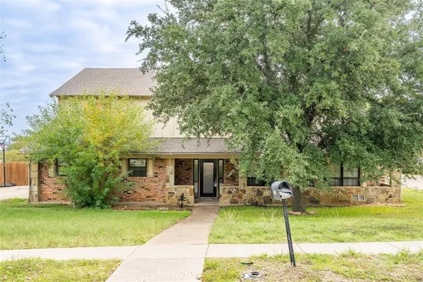 $3,095 | 4212 Village Green Drive, Irving, TX 75038